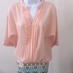Blouse 3/4 sleeves peach pleated front Size S